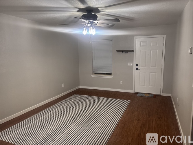 3300 Southwest Victoria Place 2 Beds Apartment for Rent - Photo gallery 2