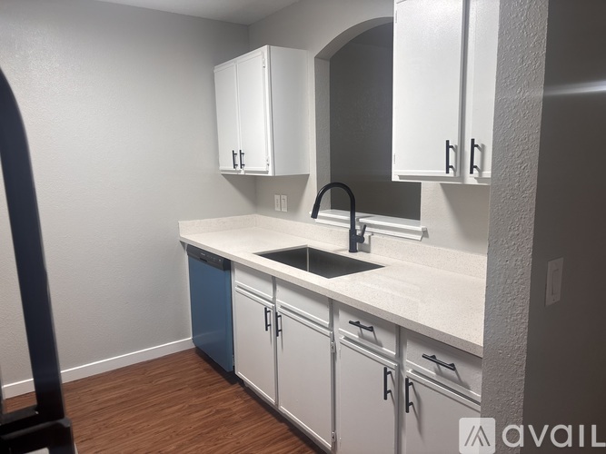 3300 Southwest Victoria Place 2 Beds Apartment for Rent - Photo gallery 5