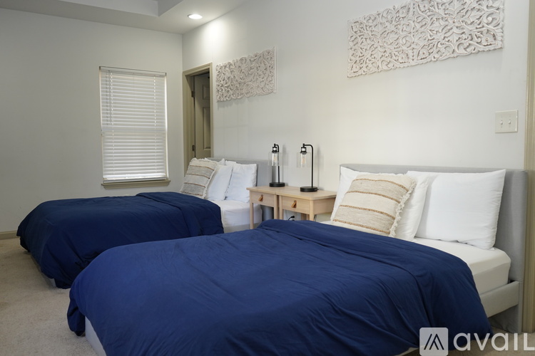 887 North Grand Avenue Northwest 3 Beds Single Family Home for Rent - Photo gallery 5