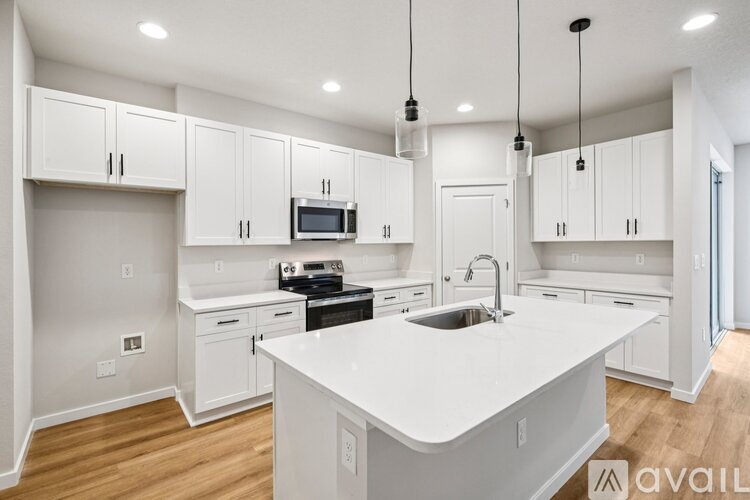 536 East Beresford Avenue 3 Beds Single Family Home for Rent - Photo gallery 2