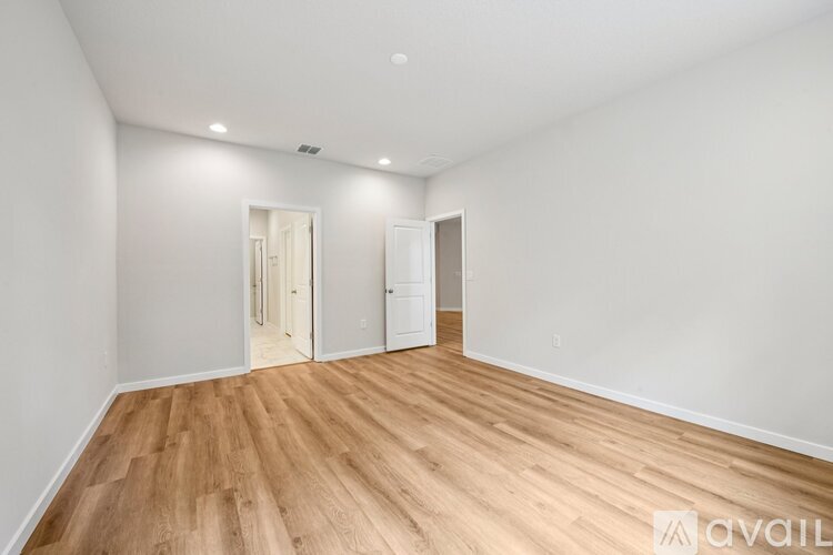 536 East Beresford Avenue 3 Beds Single Family Home for Rent - Photo gallery 5