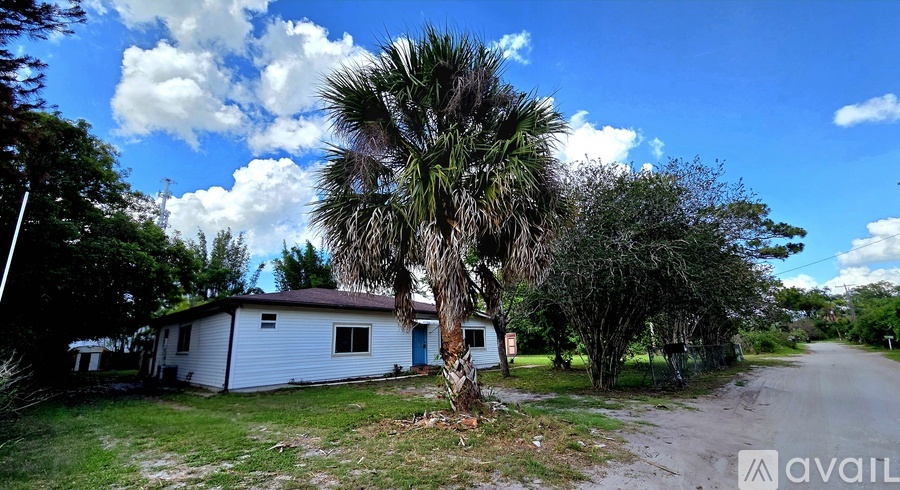 7033 Easter Street 4 Beds Single Family Home for Rent - Photo gallery 3