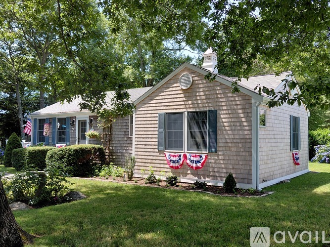 7 Cedar Point Avenue 2 Beds Single Family Home for Rent - Photo gallery 2