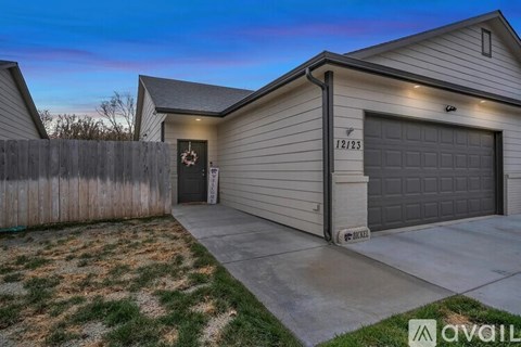 12123 West Shadow Lakes Street 3 Beds Apartment for Rent