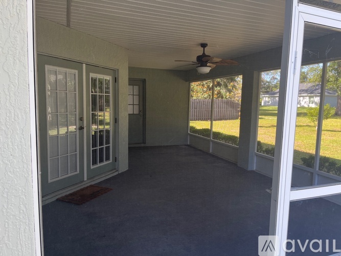 1515 Northeast 47th Avenue 3 Beds Single Family Home for Rent - Photo gallery 4