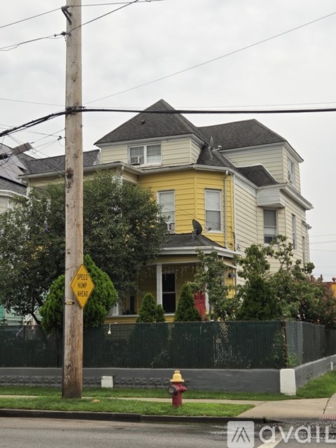 75 Summer St 3 Beds Apartment for Rent