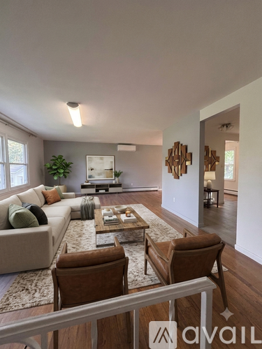 10 Imperial Drive 4 Beds Single Family Home for Rent - Photo gallery 2