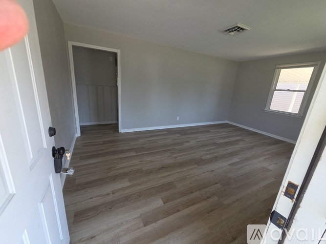 9221 Kathlyn Dr 3 Beds Single Family Home for Rent - Photo gallery 3