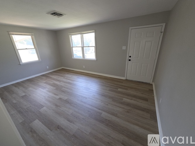 9221 Kathlyn Dr 3 Beds Single Family Home for Rent - Photo gallery 4