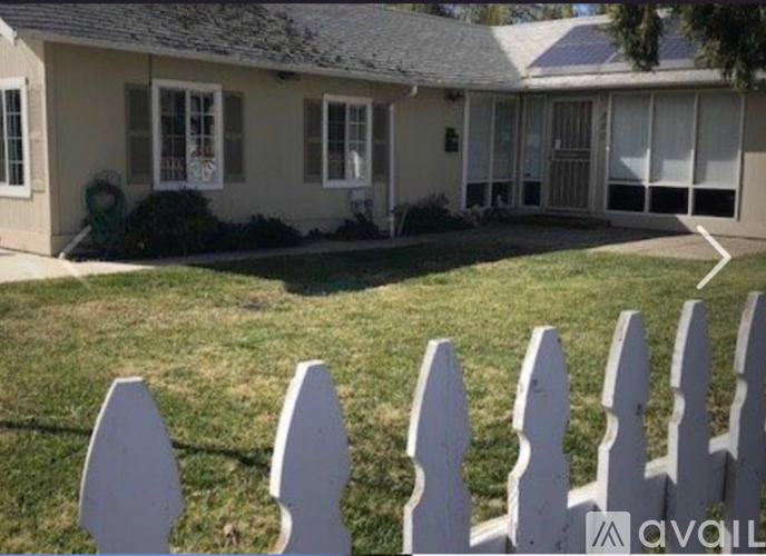 880 Orange Street 2 Beds Single Family Home for Rent - Photo gallery 1