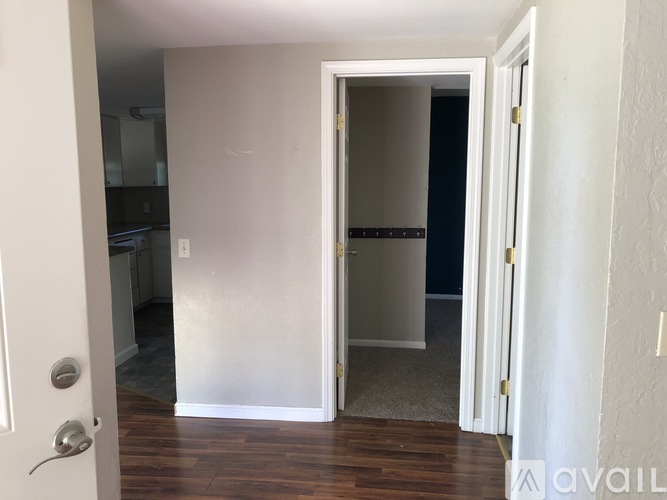 880 Orange Street 2 Beds Single Family Home for Rent - Photo gallery 5