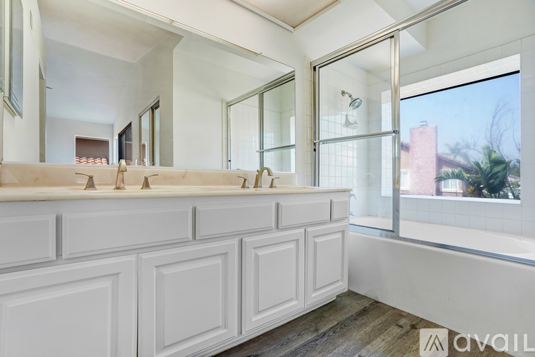 6672 San Benito Ave 3 Beds Single Family Home for Rent - Photo gallery 4