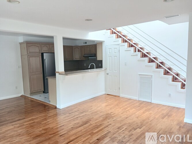 1025 Idaho Ave 3 Beds Apartment for Rent - Photo gallery 2