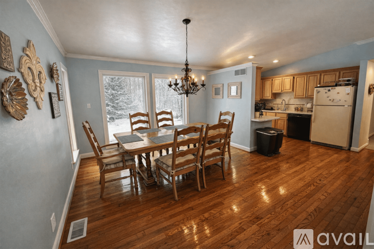 2470 Crooked Lake Rd 4 Beds Single Family Home for Rent - Photo gallery 5