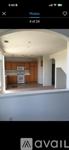 671 Bennett Avenue 3 Beds Single Family Home for Rent - Photo gallery 5
