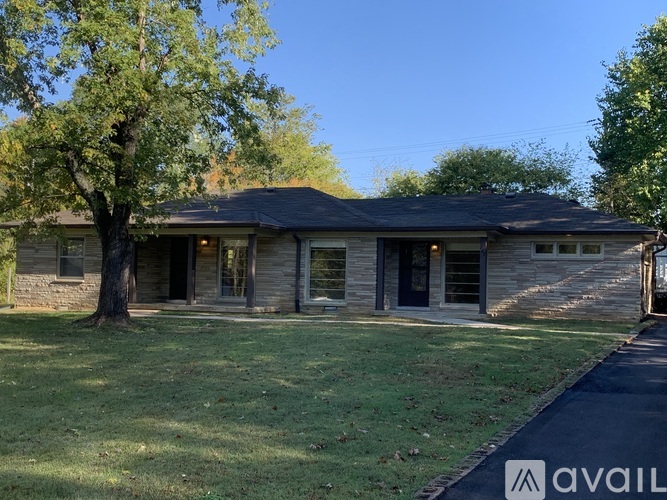 167 N Willomont Ave 3 Beds Single Family Home for Rent - Photo gallery 2