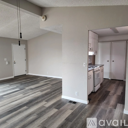 10776 Cherry Hills Drive 2 Beds Single Family Home for Rent - Photo gallery 4