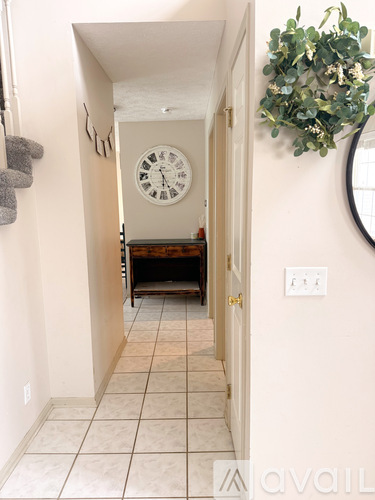 2707 Arrowhead Lane 4 Beds Single Family Home for Rent - Photo gallery 3