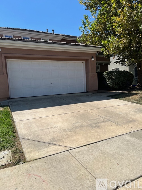 2026 La Rabyn Way 4 Beds Single Family Home for Rent - Photo gallery 3