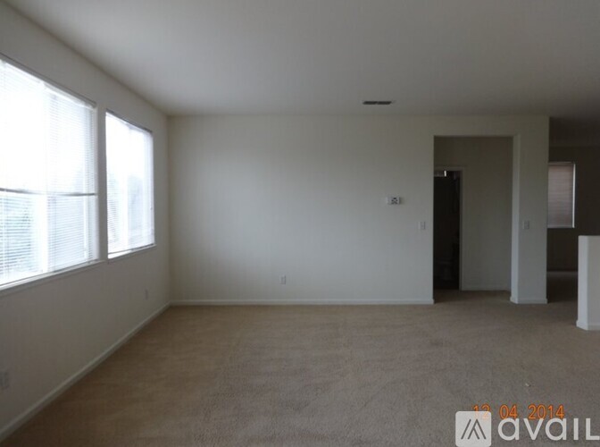 2026 La Rabyn Way 4 Beds Single Family Home for Rent - Photo gallery 5