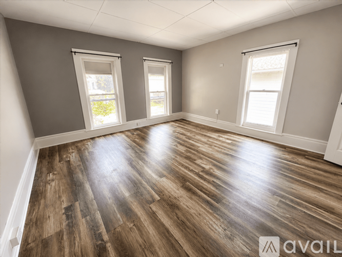 561 S Main St 1 Apartment for Rent - Photo gallery 3