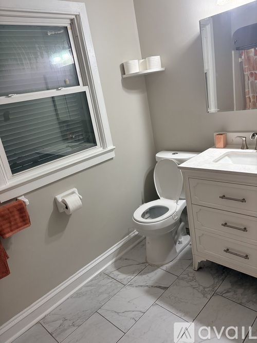 2037 Saint Anthony Street 2 Beds Single Family Home for Rent - Photo gallery 2