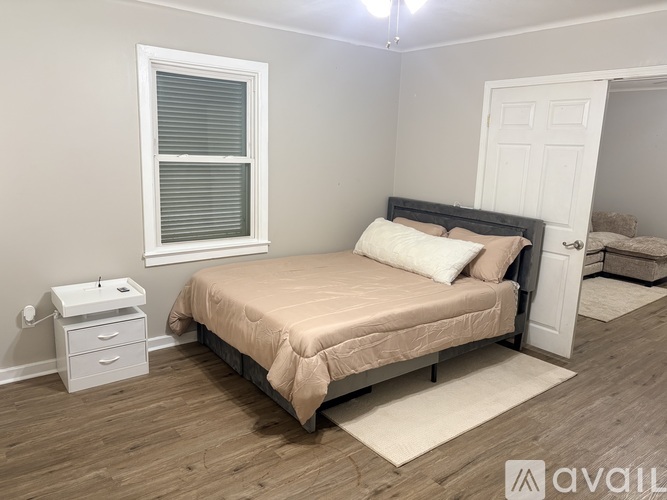 2037 Saint Anthony Street 2 Beds Single Family Home for Rent - Photo gallery 5