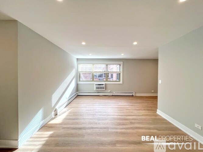 452 W Oakdale Ave 1 Apartment for Rent - Photo gallery 1