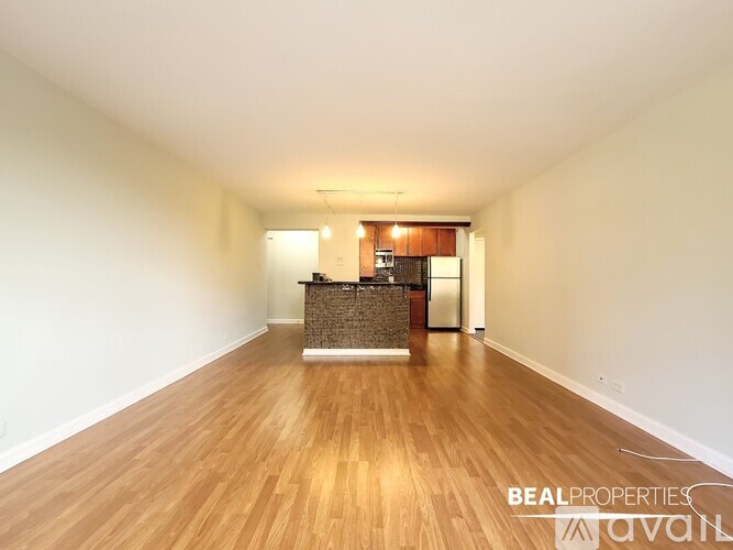 445 W Wellington Ave 1 Apartment for Rent - Photo gallery 2