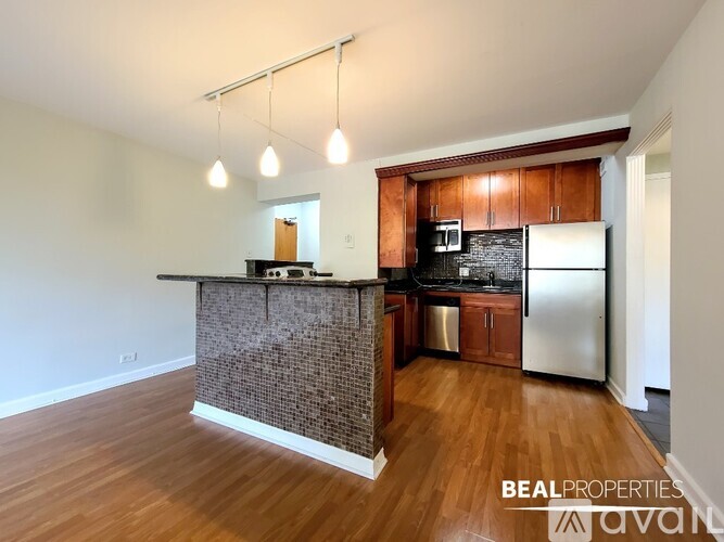 445 W Wellington Ave 1 Apartment for Rent - Photo gallery 3