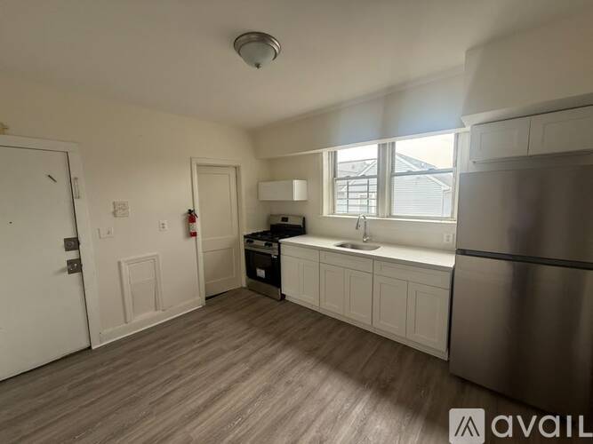 390 State St 3 Beds Apartment for Rent - Photo gallery 2