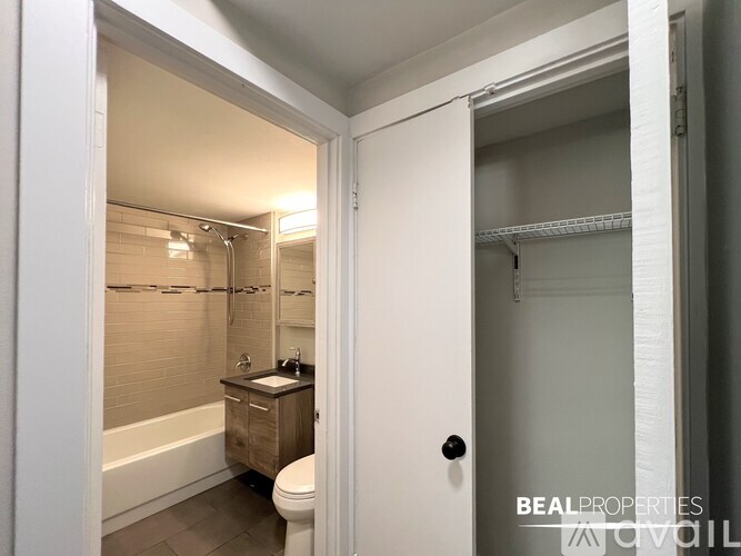445 W Wellington Ave 1 Apartment for Rent - Photo gallery 5