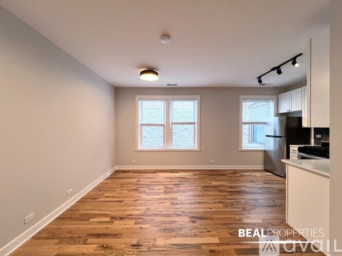 656 W Wrightwood Ave 1 Apartment for Rent - Photo gallery 3
