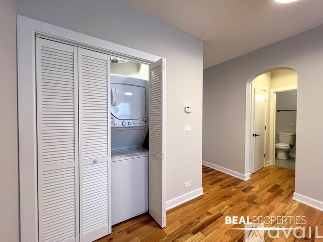 656 W Wrightwood Ave 1 Apartment for Rent - Photo gallery 5