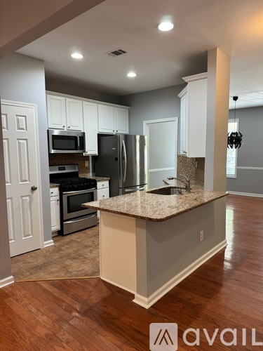185 Galecrest Drive 3 Beds Townhouse for Rent - Photo gallery 4