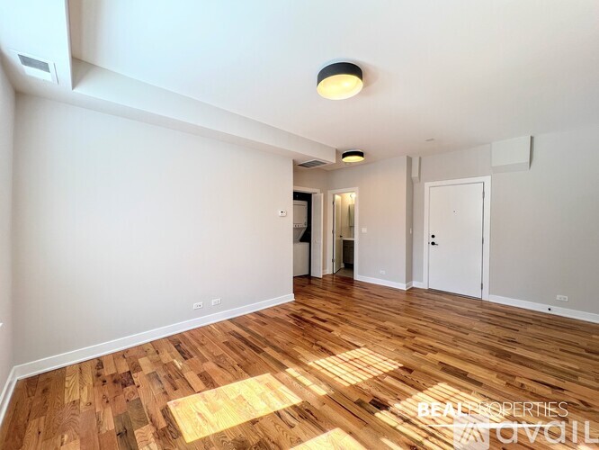 656 W Wrightwood Ave Studio Apartment for Rent - Photo gallery 2