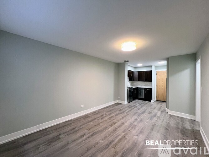 445 W Barry Ave Studio Apartment for Rent - Photo gallery 5