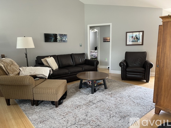 190 Peletier Loop Road 3 Beds Single Family Home for Rent - Photo gallery 2