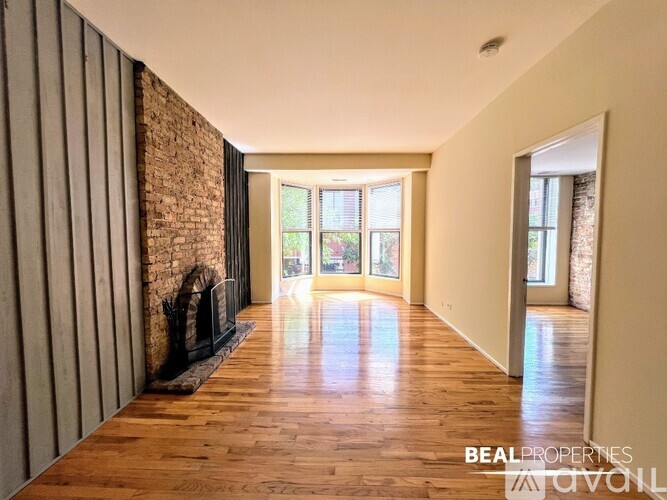 600 W Surf St 2 Beds Apartment for Rent - Photo gallery 1
