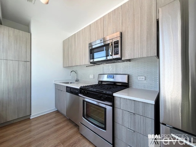 558 W Webster Ave 1 Apartment for Rent - Photo gallery 4