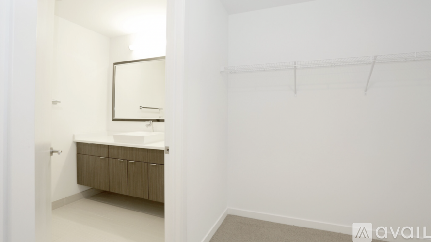 558 W Webster Ave Studio Apartment for Rent - Photo gallery 5
