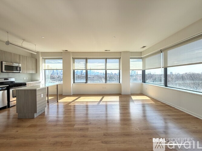558 W Webster Ave 2 Beds Apartment for Rent - Photo gallery 3