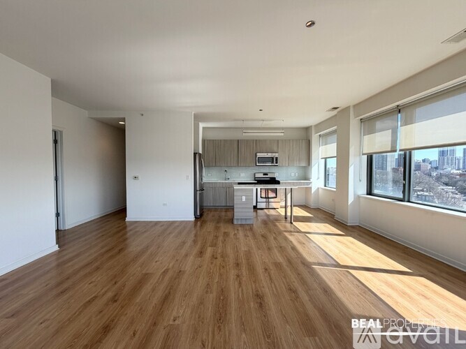 558 W Webster Ave 2 Beds Apartment for Rent - Photo gallery 5