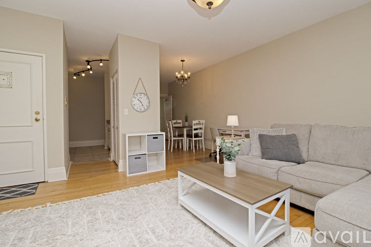 598 Summit Ave 1 Apartment for Rent - Photo gallery 3