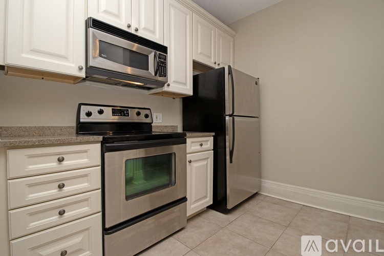 598 Summit Ave 1 Apartment for Rent - Photo gallery 5