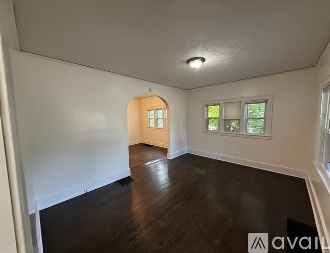 1801 Paris Avenue Southeast 2 Beds Apartment for Rent - Photo gallery 2