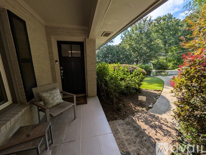 1276 Mayfair Dr NE 5 Beds Single Family Home for Rent - Photo gallery 3