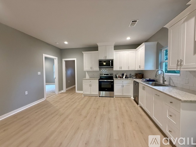 721 S Richards St 3 Beds Single Family Home for Rent - Photo gallery 3