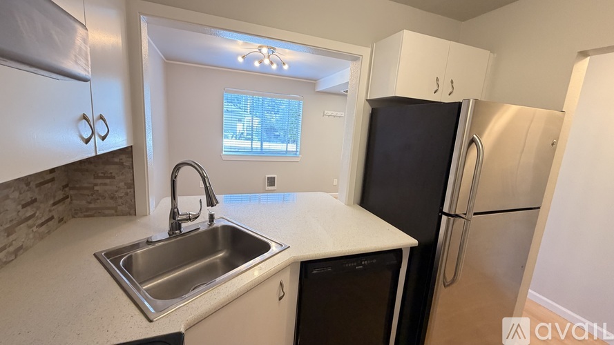 5300 Harbour Pointe Boulevard 2 Beds Condo for Rent - Photo gallery 3