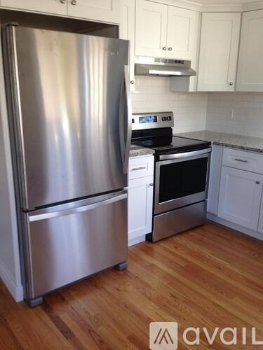 173 Back Lane 2 Beds Apartment for Rent